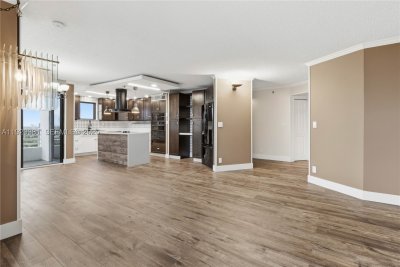 Comprar apartamento en Parc Central Aventura LP06