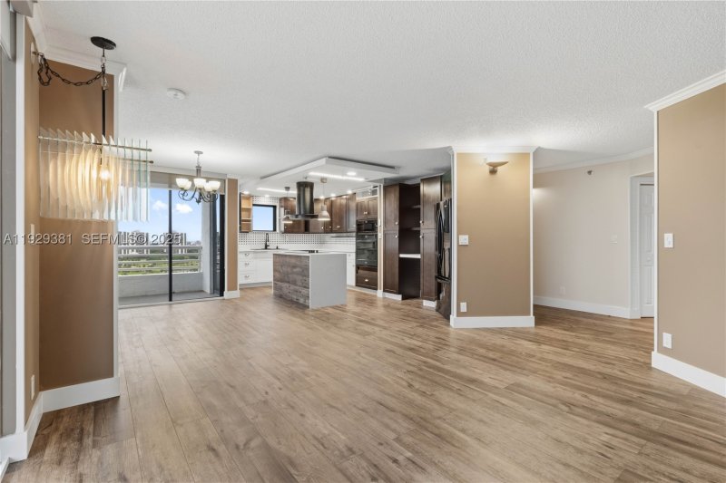 Comprar apartamento en Parc Central Aventura LP06