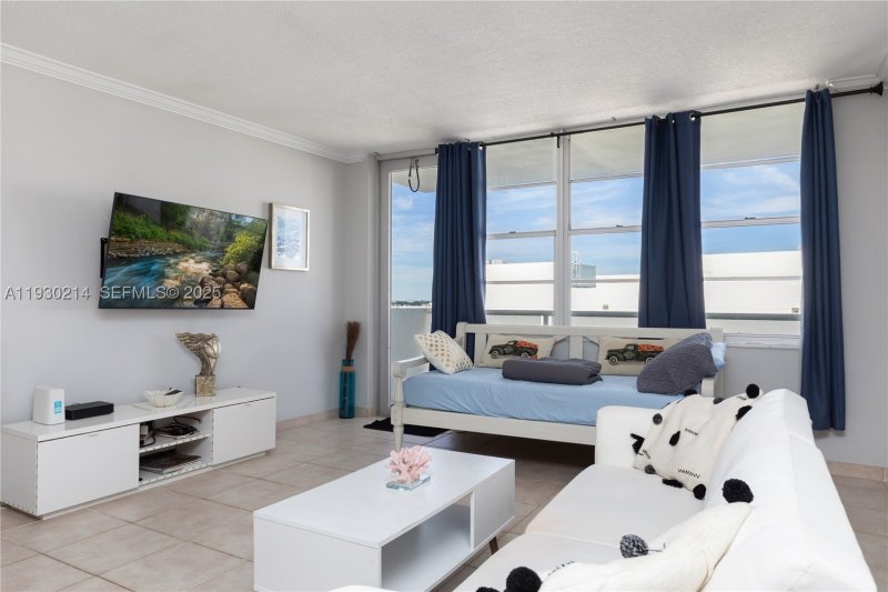 Condo for sale at Sea Air Towers 1421