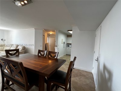 Comprar apartamento en Mystic Pointe 600 2102