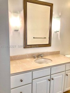 Comprar apartamento en Cite On The Bay 2608
