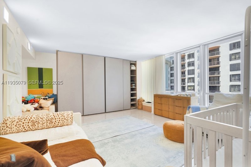 Condo for sale at Bal Harbour 101 Condo 1106
