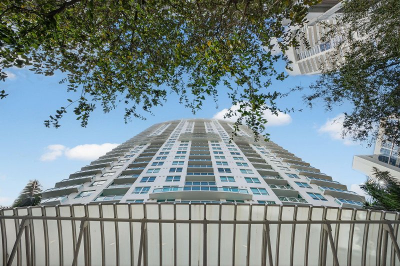 Condo for sale at 350 Las Olas Place 730