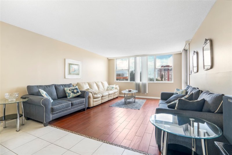 Condo for sale at Parker Dorado 517