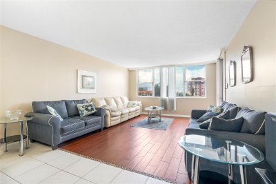 Comprar apartamento en Parker Dorado 517