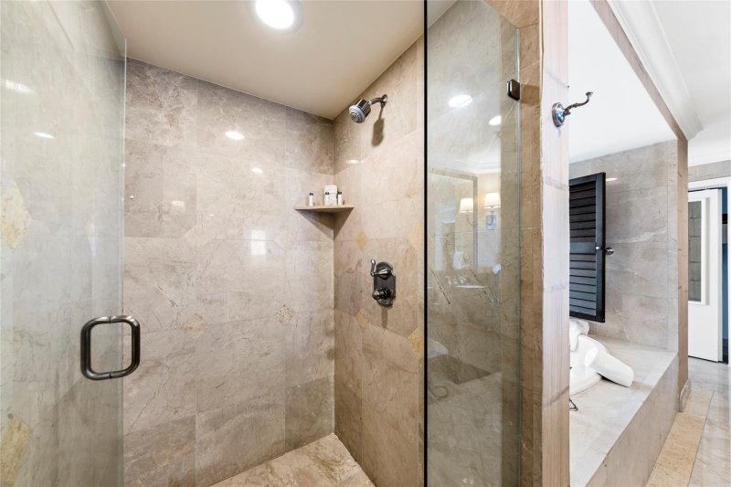 Condo for sale at The Atlantic Hotel 1008