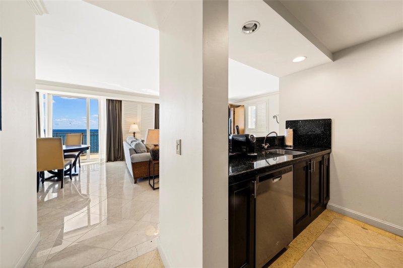 Condo for sale at The Atlantic Hotel 1008