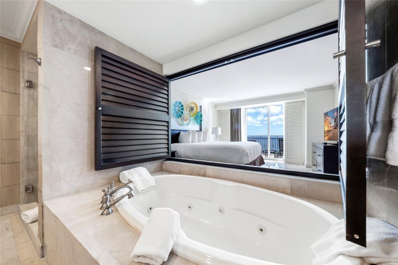 Condo for sale at The Atlantic Hotel 1008
