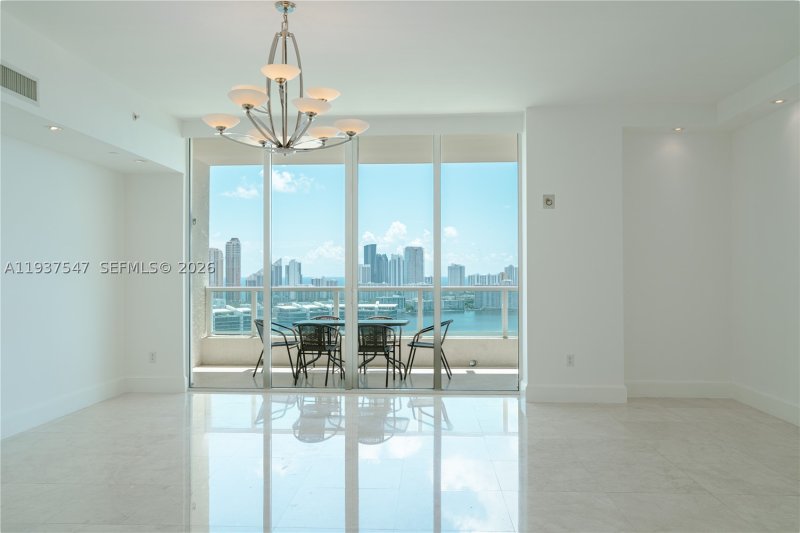Condo for sale at Aventura Marina II MPH15
