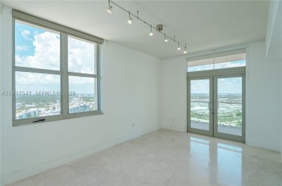 Comprar apartamento en Aventura Marina II MPH15