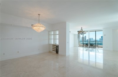 Comprar apartamento en Aventura Marina II MPH15