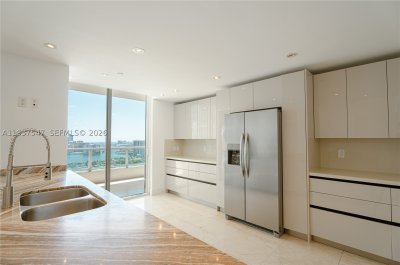 Comprar apartamento en Aventura Marina II MPH15