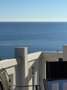Alquiler de apartamento en Towers of Key Biscayne F1107