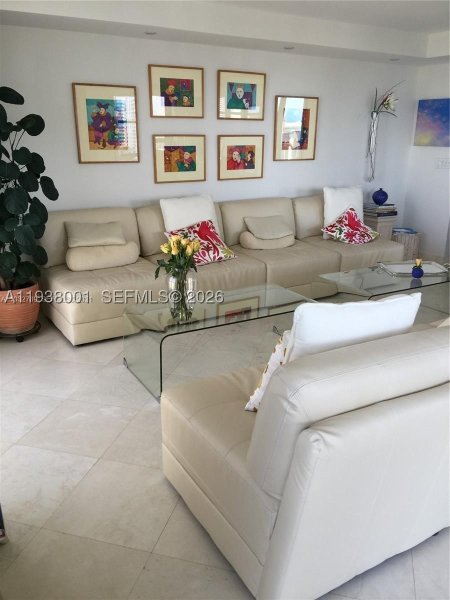 Alquiler de apartamento en Towers of Key Biscayne F1107