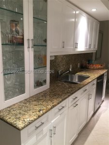 Alquiler de apartamento en Towers of Key Biscayne F1107