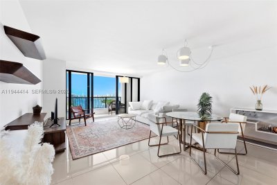 Comprar apartamento en The Venetia 26B