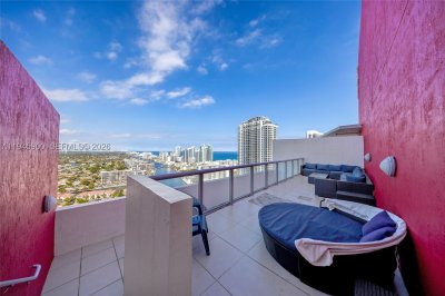 Comprar apartamento no Beachwalk T3304