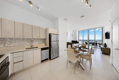 Comprar apartamento no Beachwalk T3304