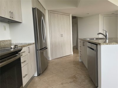 Comprar apartamento no Turnberry Village South 502