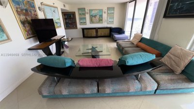 Comprar apartamento en Winston Towers 1909