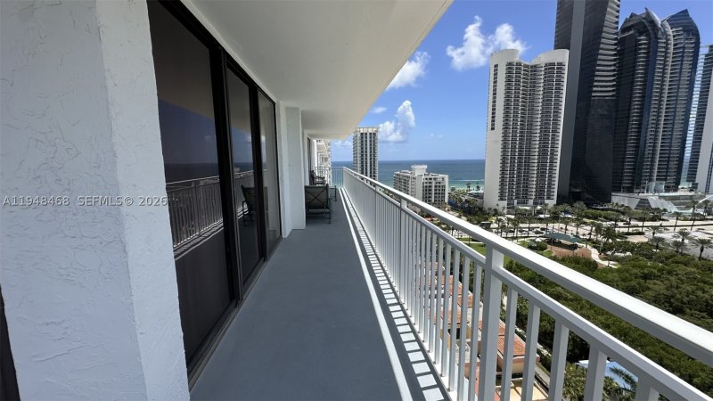 Comprar apartamento en Winston Towers 1909