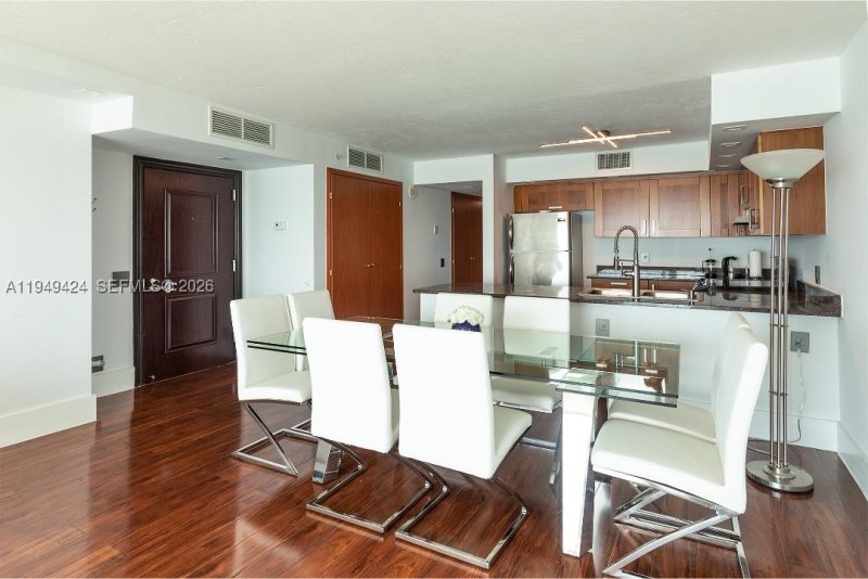 Property photo # 6