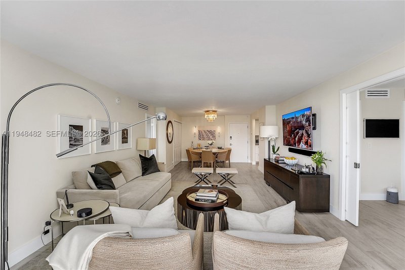 Condo for sale at Parker Plaza Estates 410