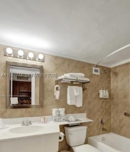 Comprar apartamento no Aventura Beach Club 422
