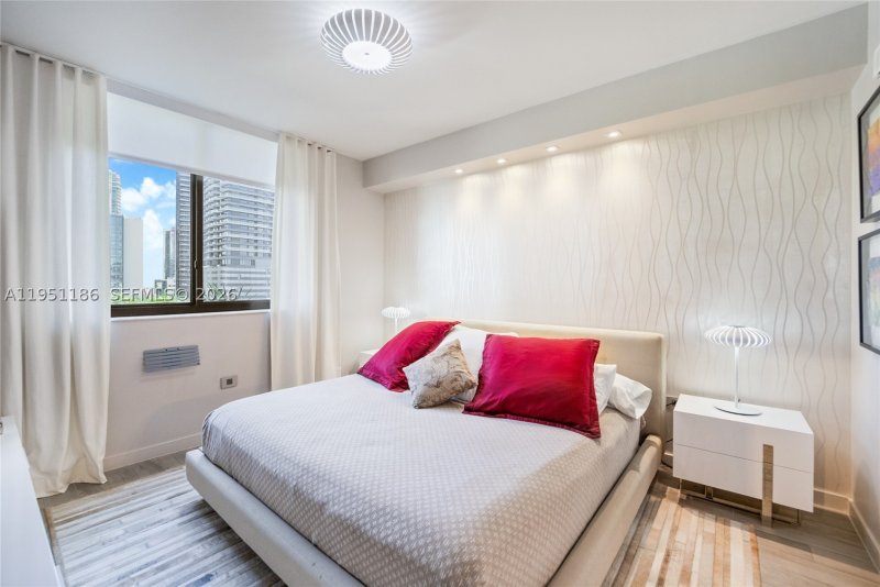 Alquiler de apartamento en Nine at Mary Brickell Village 1208