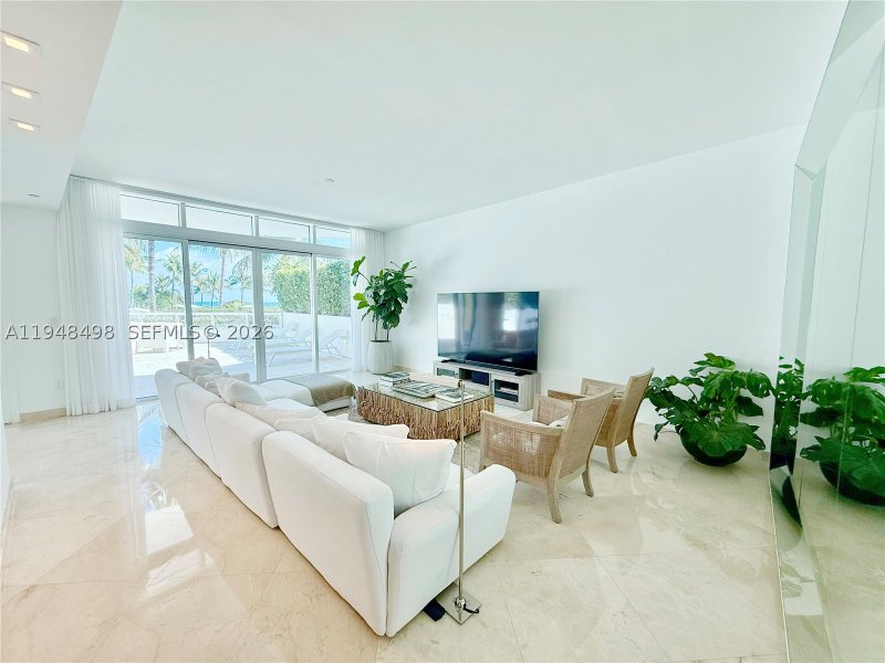 Apartment for rent at Continuum II North TWN2