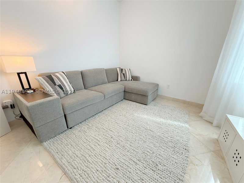 Apartment for rent at Continuum II North TWN2