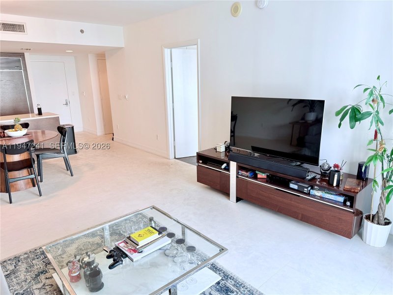 Condo for sale at Icon Brickell Tower I 2906