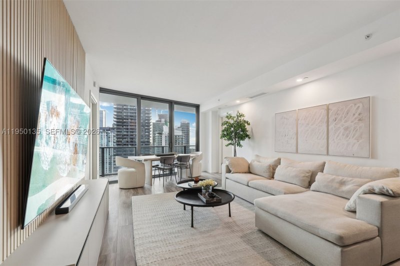 Comprar apartamento en SLS Lux Brickell 3802
