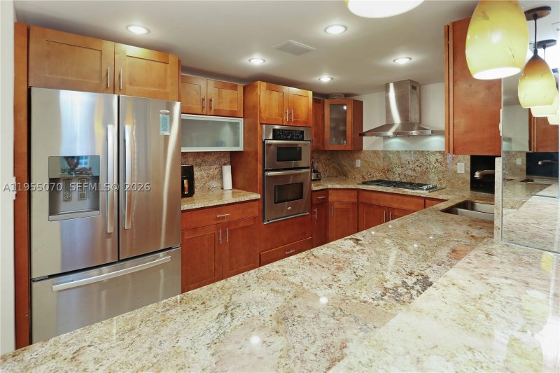 Condo for sale at Parker Plaza Estates 727