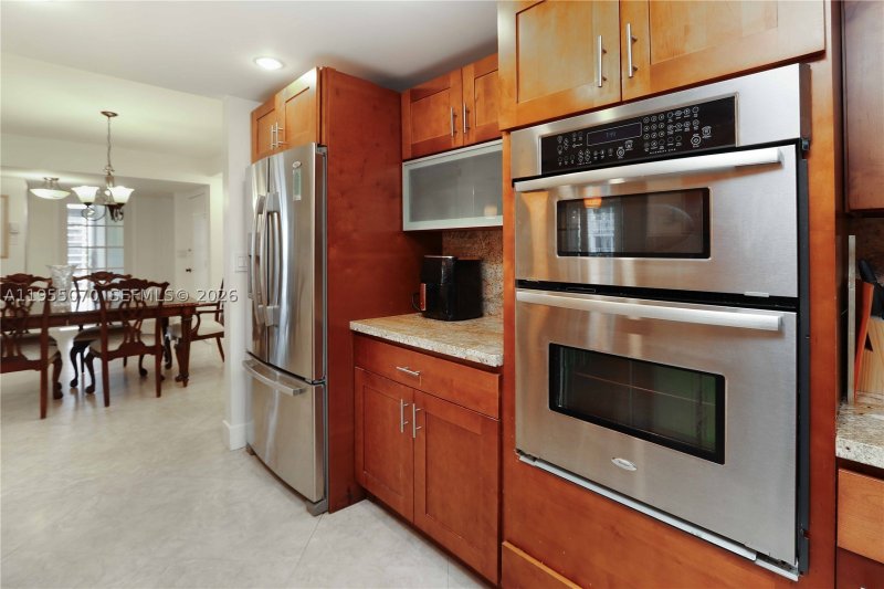 Condo for sale at Parker Plaza Estates 727