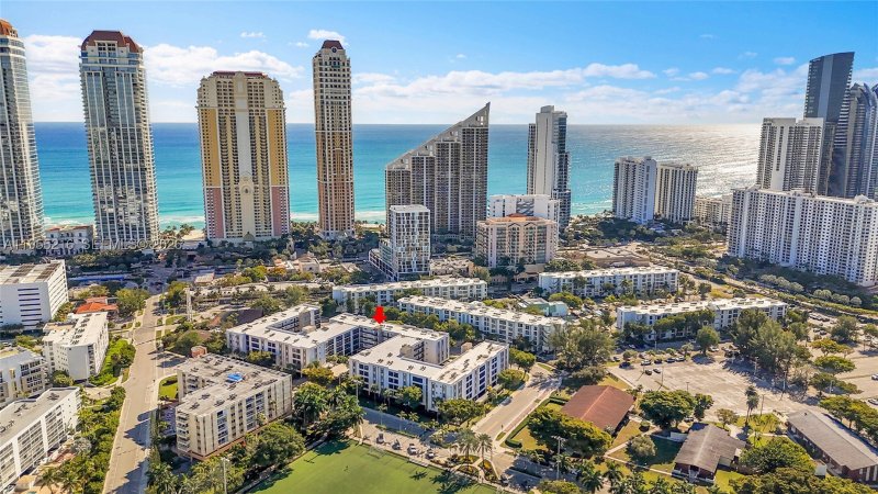 Condo for sale at Le Cartier 308