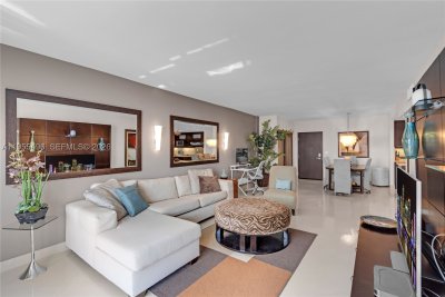 Comprar apartamento en Roney Palace 1006