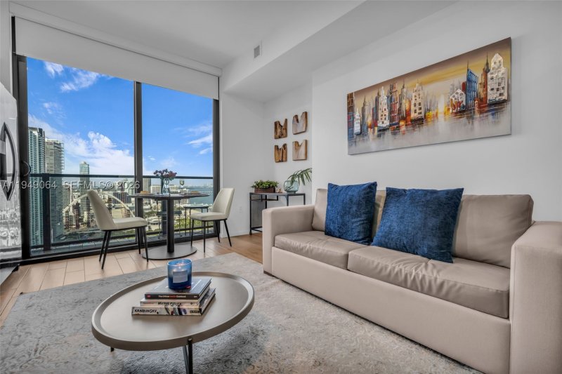 Condo for sale at The Elser Hotel and Residences 3207