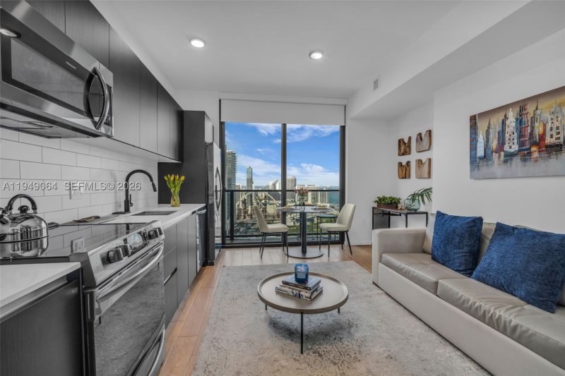 Condo for sale at The Elser Hotel and Residences 3207
