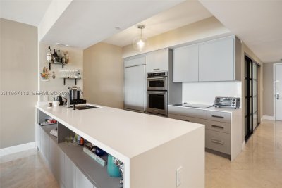 Aluguel de apartamento no Beach Club Two 4211