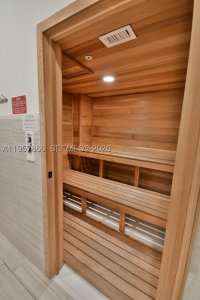 Aluguel de apartamento no 2080 Ocean Drive 303
