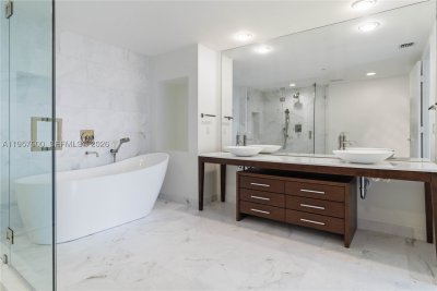 Comprar apartamento en Icon Brickell Tower II 2303
