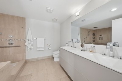 Comprar apartamento no Mei Miami Beach Condo 502