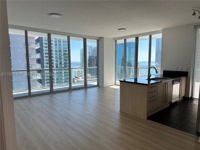Comprar apartamento no Axis on Brickell North Tower 3519-N