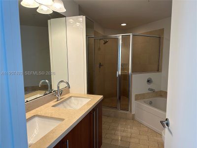 Comprar apartamento no Axis on Brickell North Tower 3519-N