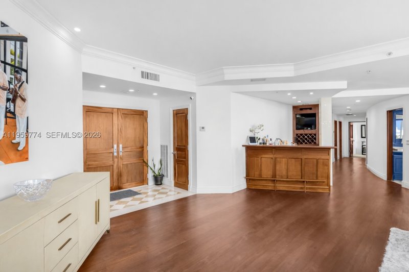 Comprar apartamento no Sunset Harbour North PH03