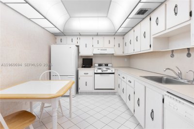 Comprar apartamento en Olympus Towers 411