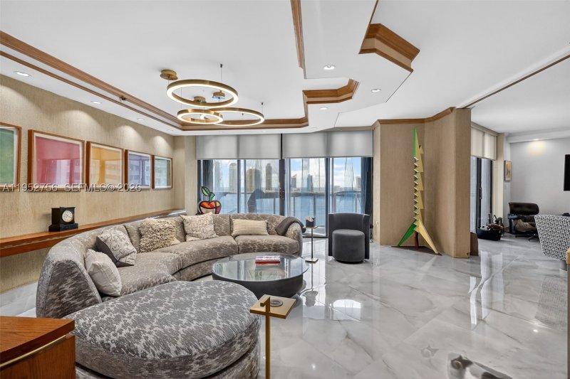 Comprar apartamento en 4000 Williams Island 2602