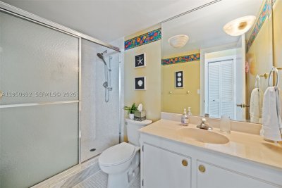 Comprar apartamento en Manatee 1102