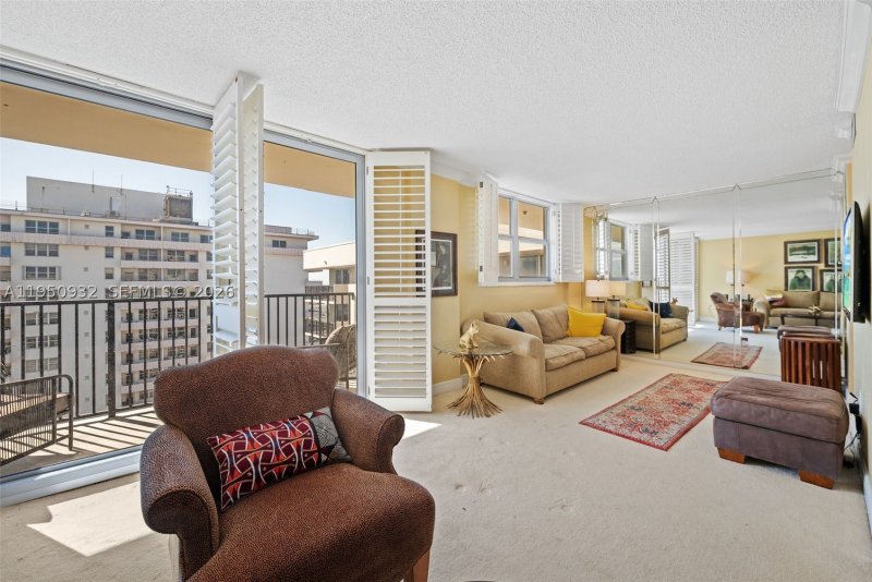 Comprar apartamento en Manatee 1102